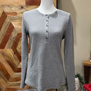 Eddie Bauer Heather Gray Waffle Knit Henley  women’s M tall
